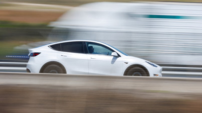 Tesla kan kaybediyor