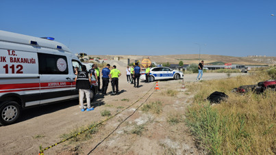 Üç tekerlekli motosiklet devrildi, sürücüsü oldu