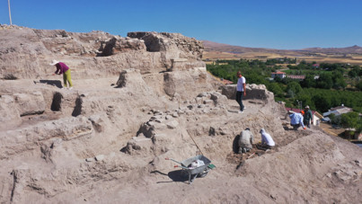 Elazığ'da 6 bin yıllık tapınak alanı bulundu