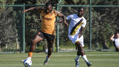 Hull City, İstanbulspor'u mağlup etti