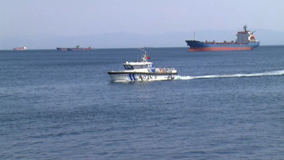 Kartal’da denize giren kişi kayboldu