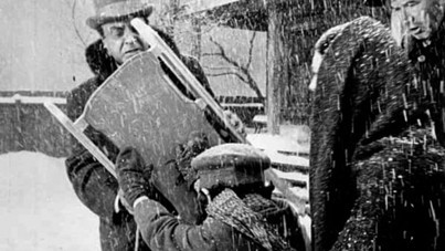 Çöpe atılmaktan son anda kurtuldu, dudak uçuklatan fiyata satıldı