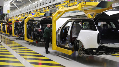 Satışları düşen Jaguar Land Rover yöneticilerini kovuyor