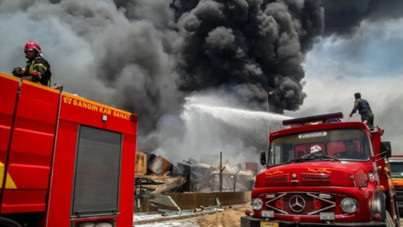 Dev petrol rafinerisinde yangın