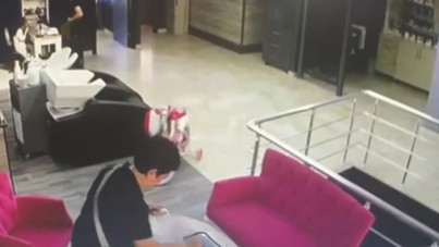 Oğlunun düğününde hastanelik oldu, kamera kayıtlarını izleyince korkunç gerçeği öğrendi