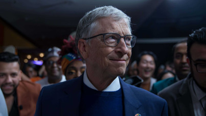 Bill Gates'in "gizli ultra lüks yatı" satışa çıkıyor