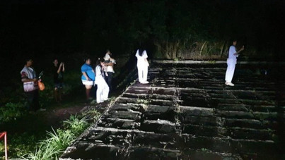 Savaşta cin silahını çıkardılar: Lanet seansı yaptılar