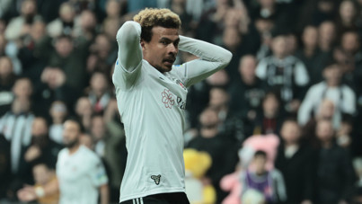 Beşiktaş'ta da tutunamamıştı: Futbolu bırakmanın eşiğinde