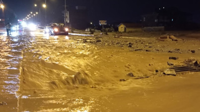Konya’da sağanak: Köprü çöktü, evleri su bastı