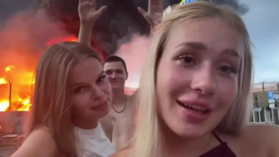 Yanan depo önünde dans eden TikTok fenomenleri gözaltına alındı