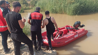 Çaya atlayan üç çocuktan biri kayboldu