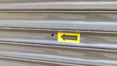 Teksas değil Zeytinburnu! Güpegündüz emlak ofisine kurşun yağdırdılar