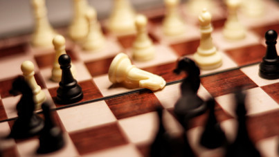 Yapay zekalar ilk kez satrançta kapıştı