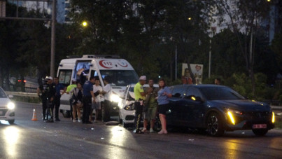 İki aracın arasına sıkıştı, ölümden döndü