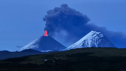 Deprem sonrasında yanardağ faaliyete geçti