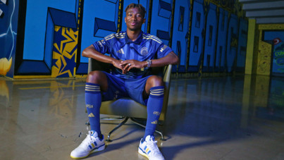 Fenerbahçe yeni transferi açıkladı: Mourinho mesajı