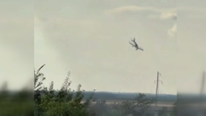 Hafif motorlu uçak düştü: 2 ölü var