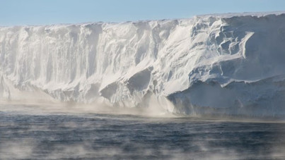 Dünyayı tehdit eden felaket: Dev buzul her an çökebilir