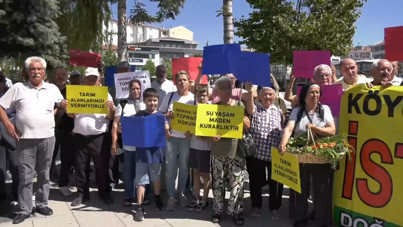 Çorum'da taş ocağına karşı çıkan köylüler eylem yaptı