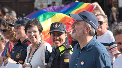 İsrail, Barselona Belediye Başkanı'nı ülkeye almadı