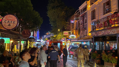 Fatih'te otel yangını: Turistler tahliye edildi