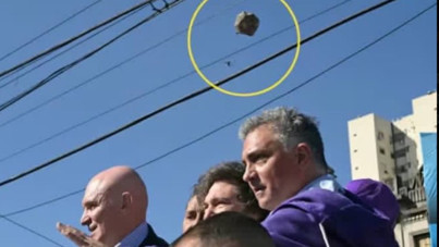 Arjantinli lider Javier Milei'ye taşlı saldırı