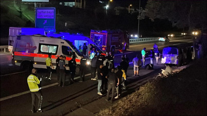 Sultanbeyli'de iki minibüs çarpıştı: 9 kişi yaralandı