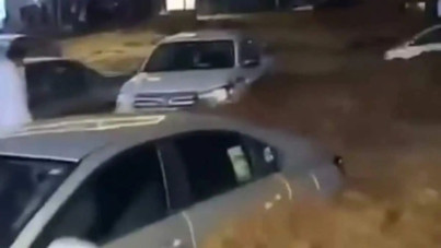 Suudi Arabistan'ı sel vurdu