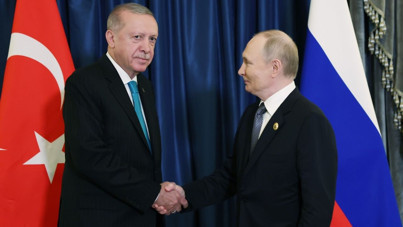 Erdoğan, Putin ile görüştü, Türkiye'ye davet etti