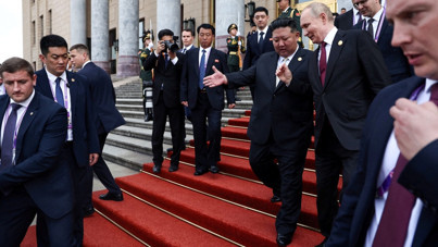 Kim ile Putin bir araya geldi: Karşılıklı övgülerle geçti