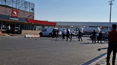 TEM'de omuz atma kavgası! İki aile birbirine girdi