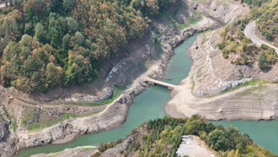 Yuvacık Barajı’nda su seviyesi yüzde 31’e düştü: Tarihi köprü ortaya çıktı
