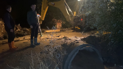 Kırıkkale'yi sağanak vurdu: Dereler taştı, yollar kapandı