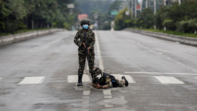 Hükümetin devrildiği isyanda binlerce mahkum kaçtı