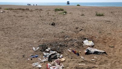 Plajkondu gitti, çöpler baki: Ne cana ne doğaya saygıları var
