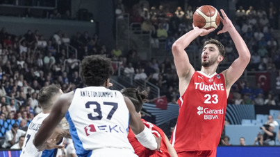 Yunanistan'ı paramparça eden Türkiye, EuroBasket'te finalde: 24 yıl sonra bir ilki başardık