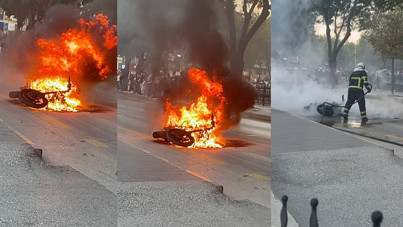 Seyir halindeki motosiklet alev alev yandı