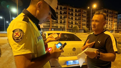 Cezaevinden izinli çıktı, alkollü yakalanınca polise beddua etti