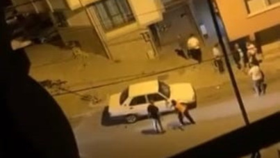 Başakşehir’de silahlı kavga: Kadın taşla otomobilin camını kırdı