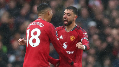 Manchester United iki kırmızı kartlı maçta Chelsea'yi devirdi