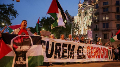 Sağlık çalışanları Gazze için sokağa çıktı