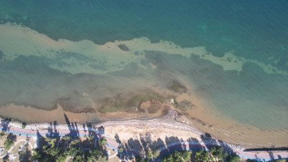 Deniz suyu 5 metre çekildi