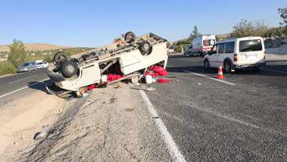 İşçileri taşıyan minibüs devrildi: Çok sayıda yaralı var