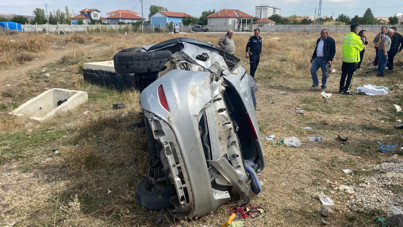 Düğün konvoyunda kaza: 2 yaralı