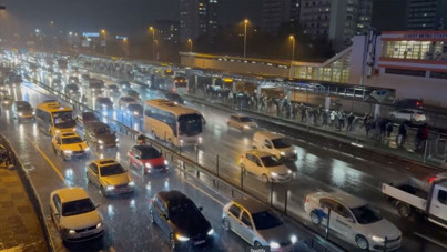İstanbul trafiğinde yağmur yoğunluğu