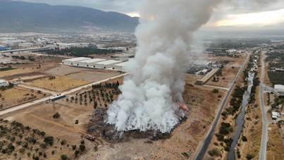 İzmir’de çöp transfer merkezinde yangın