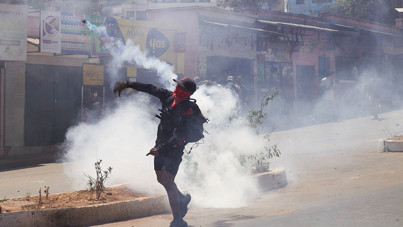 Z kuşağı hareketi, bir hükümeti daha düşürdü
