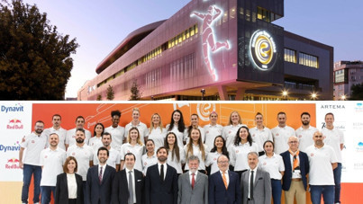 Eczacıbaşı Dynavit yeni sezonu yeni evinde açtı: 4000 kişilik dev salon