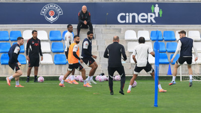 Liverpool İstanbul'u terk etmedi, kayyum atanan takımın sahasında antrenman yaptı