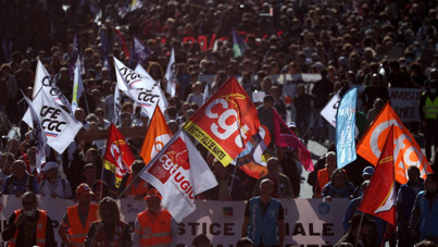 Kemer sıkma isyanı: Yüz binler sokaklara indi